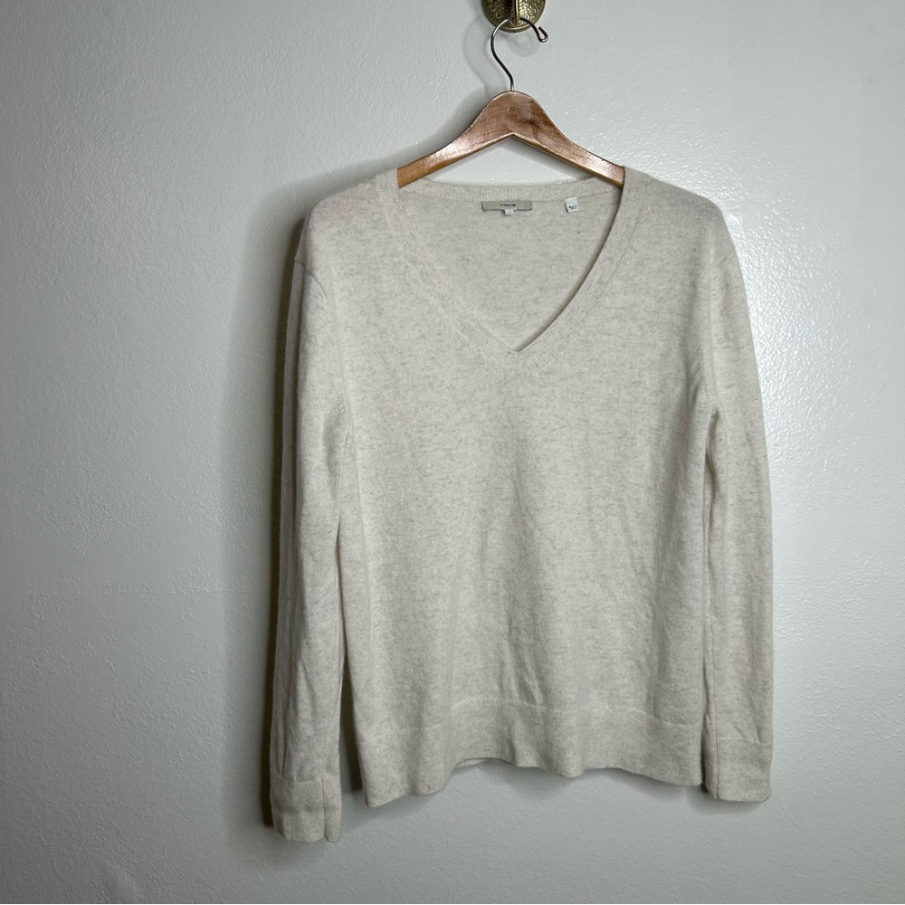 Vince 100% Cashmere Heathered Cream V- Neck Pullover Sweater Size Small